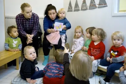 українські діти в дитячих садах Фінляндії як звикнути до нової мови і новим звичаям (українські) українські діти в дитячих садах Фінляндії як звикнути до нової мови і новим звичаям