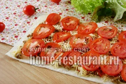 Рулет з лаваша з фаршем, сиром і помідорами (фаршем) Рулет з лаваша з фаршем, сиром і помідорами