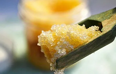 exfoliant sare zahar pentru celulita si vergeturi - Retete de combatere