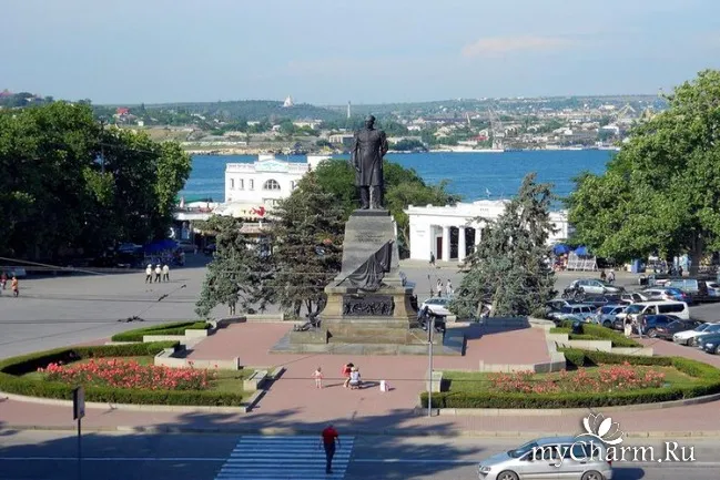 Szevasztopol - „legtiszteletreméltóbb és szent” (korai) csapat köztünk lányok