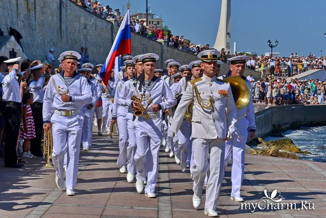 Sevastopol - „revered și sfânt“ (timpuriu), echipa între noi fete