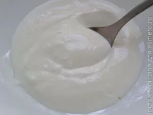 Smantana cu ricotta și gem