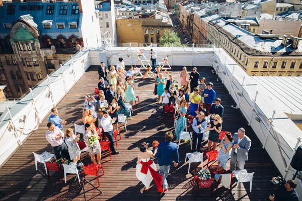 на покрива на сватбата и регистрацията на брака на покрива в Санкт Петербург