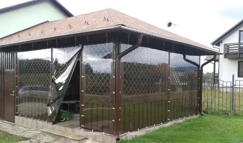 Kültéri rolók tornácok és gazebos bizonyos anyagból, a lugas, a verandán