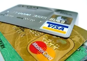 Típusú kártyák Takarékpénztár, azok jellemzőit és a költségek éves karbantartás