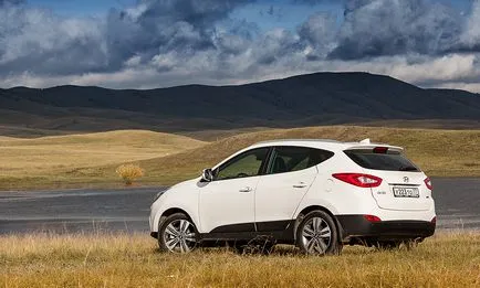 Ние надникне в нови очи кросоувър на Hyundai ix35