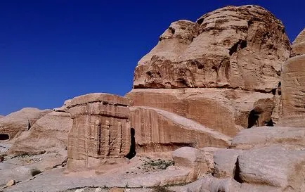 In tine un mini-ghid și ruta timp de 3 zile Petra