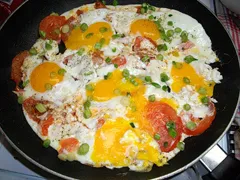 Omletă - calorii, proprietăți utile și rău