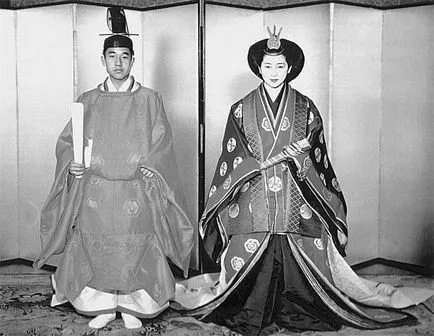 Akihito, Prințul Japoniei, iar prezenta împărat, și sodă Michiko
