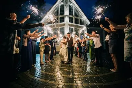 Csillagszórók esküvői meglepetés vendégek és a fény a pillanat!
