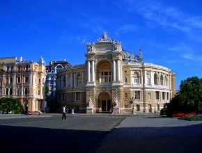 Ce să vezi în Odesa teatru, cinema și la mare