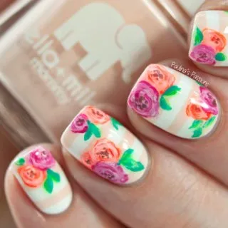 Nail Design Summer 2017 - új elemek, manikűr fotókkal