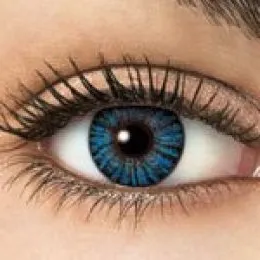 Kék lencsék barna szem