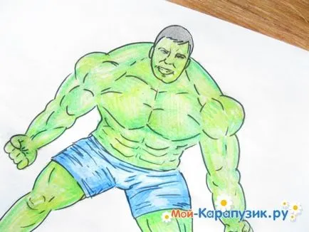 Hogyan kell felhívni Hulk fokozatosan színes ceruzák
