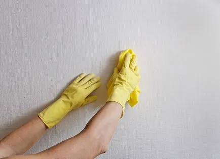 Как да се почисти стена от стари тапети
