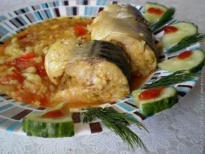 Скумбрія тушкована з рисом