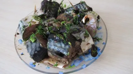 Скумбрія з рисом