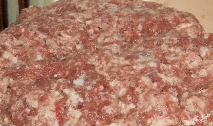 Соковиті котлети з яловичого фаршу - покроковий рецепт з фото на (приготування їжі) Соковиті котлети з яловичого фаршу - покроковий рецепт з фото на