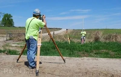 Сусід при межування захопив частину ділянки що робити, чи обов'язкові і чи потрібні його підпису для (межування якщо немає сусідів) Сусід при межування захопив частину ділянки що робити, чи обов'язкові і чи потрібні його підпису для