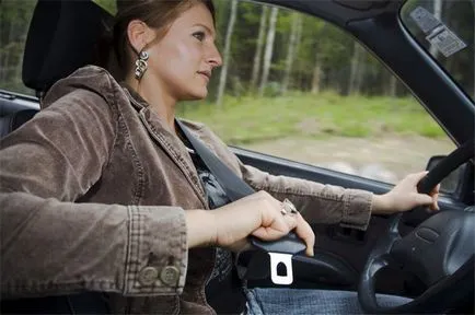 A vezetési kultúra tanulni, hogy ellenőrizzék az érzelmek a volán mögé, a pszichológia, egészségügyi,