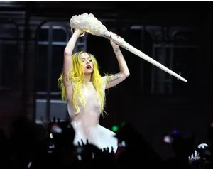 Lady gaga fără machiaj foto și video - femeie e zi