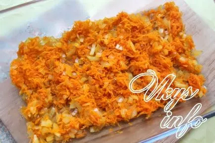 Мързелив пилешки бутчета с ориз и царевица в рецептата фурна със снимка
