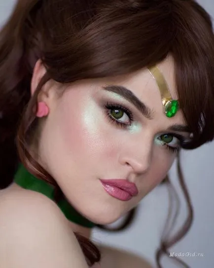 Smink szépség-blogger újra a képet a karakter a sorozatban - Sailor Moon - segítségével make-up