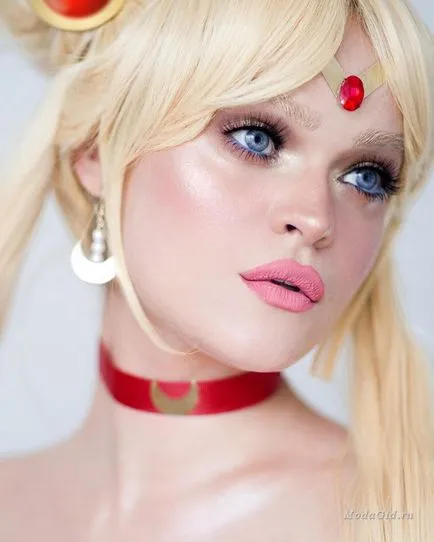 Smink szépség-blogger újra a képet a karakter a sorozatban - Sailor Moon - segítségével make-up