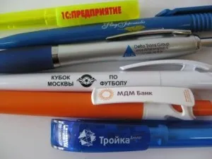 Нанесення логотипу на ручки