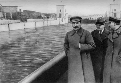 Сталінський соціалізм основні риси і характеристика (відноситься сталінському соціалізму) Сталінський соціалізм основні риси і характеристика