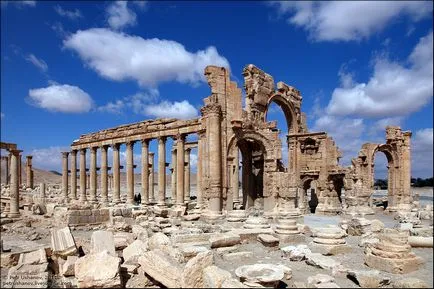 Palmyra - un oraș mare în deșert - fotografii interesante