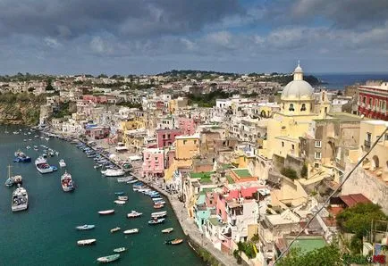 Ischia Olaszországban - nyaralás, szállodák, fotók, időjárás, árak