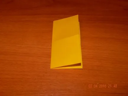 Paste carte „pui în arta origami“