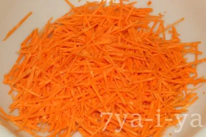 Pigodi рецепта със снимка готвач у дома с сос и морков в корейски