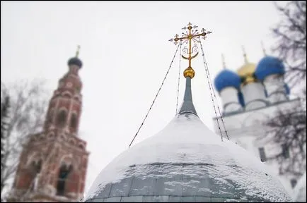 Защо е цветът на черните куполи на храмове