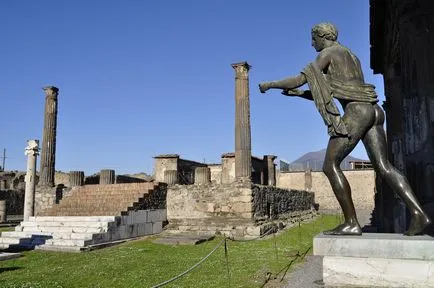 Pompei (Pompei), Italia, în apropiere de Napoli