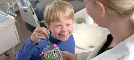 Детето се страхува от зъболекар, за да направите