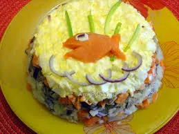 Salata de conserve de pește - salate si aperitive
