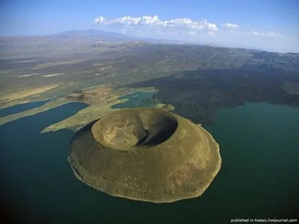 A leghíresebb vulkáni kráter, a tudomány és az élet
