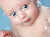 Közös fürdő a baba az előnye és hátránya három
