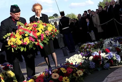 Як відзначають свято в різних країнах світу суспільство світ (свято) Як відзначають свято в різних країнах світу суспільство світ