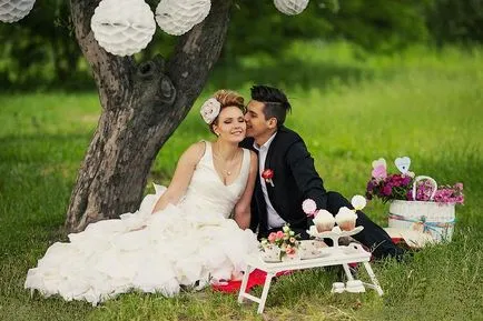 sesiune foto de nunta sub forma unui picnic, combinati plăcută, cu utilul de sedinta categoria de nunta fotografie