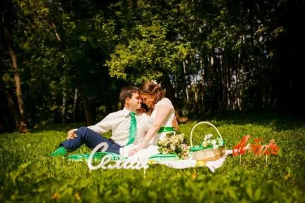 sesiune foto de nunta sub forma unui picnic, combinati plăcută, cu utilul de sedinta categoria de nunta fotografie