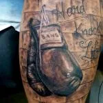Tattoo bokszkesztyű érték, és a fénykép miniatűr