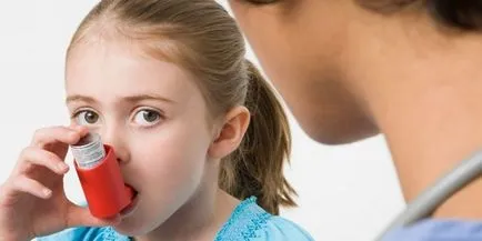 Fütyülő köhögés a gyermek okoz, tünetei, kezelés, elsősegély, video