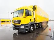 Test drive un tractor camion cu poziția înălțime om - vehicule