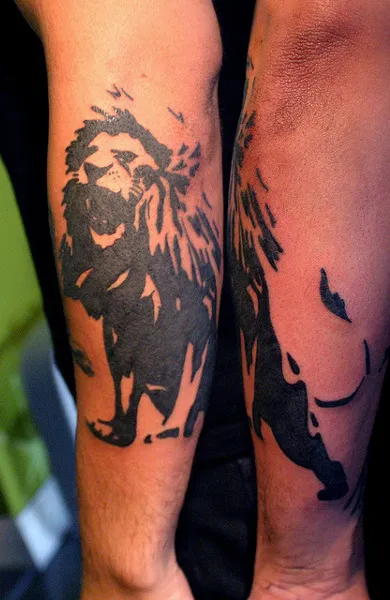 Leul tatuaj - ceea ce înseamnă schițe tatuaj și fotografii
