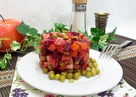 Salata cu sos de legume prăjite