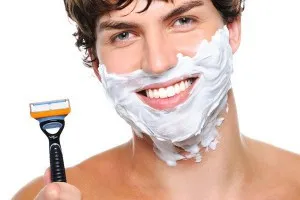 Zsíros arcbőr férfiaknál, okok és megoldások