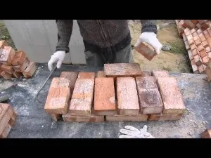 Схема кладки в півтора цегли як класти цегляну стіну (півтора) Схема кладки в півтора цегли як класти цегляну стіну